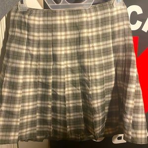Gray and white plaid skirt; s/m